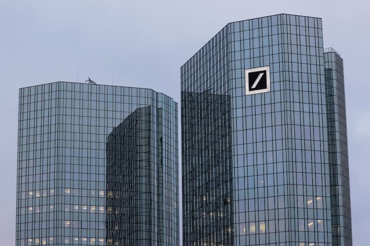 Deutsche Bank explores stablecoins and tokenized deposits to enhance settlement efficiency and modernize digital asset infrastructure.